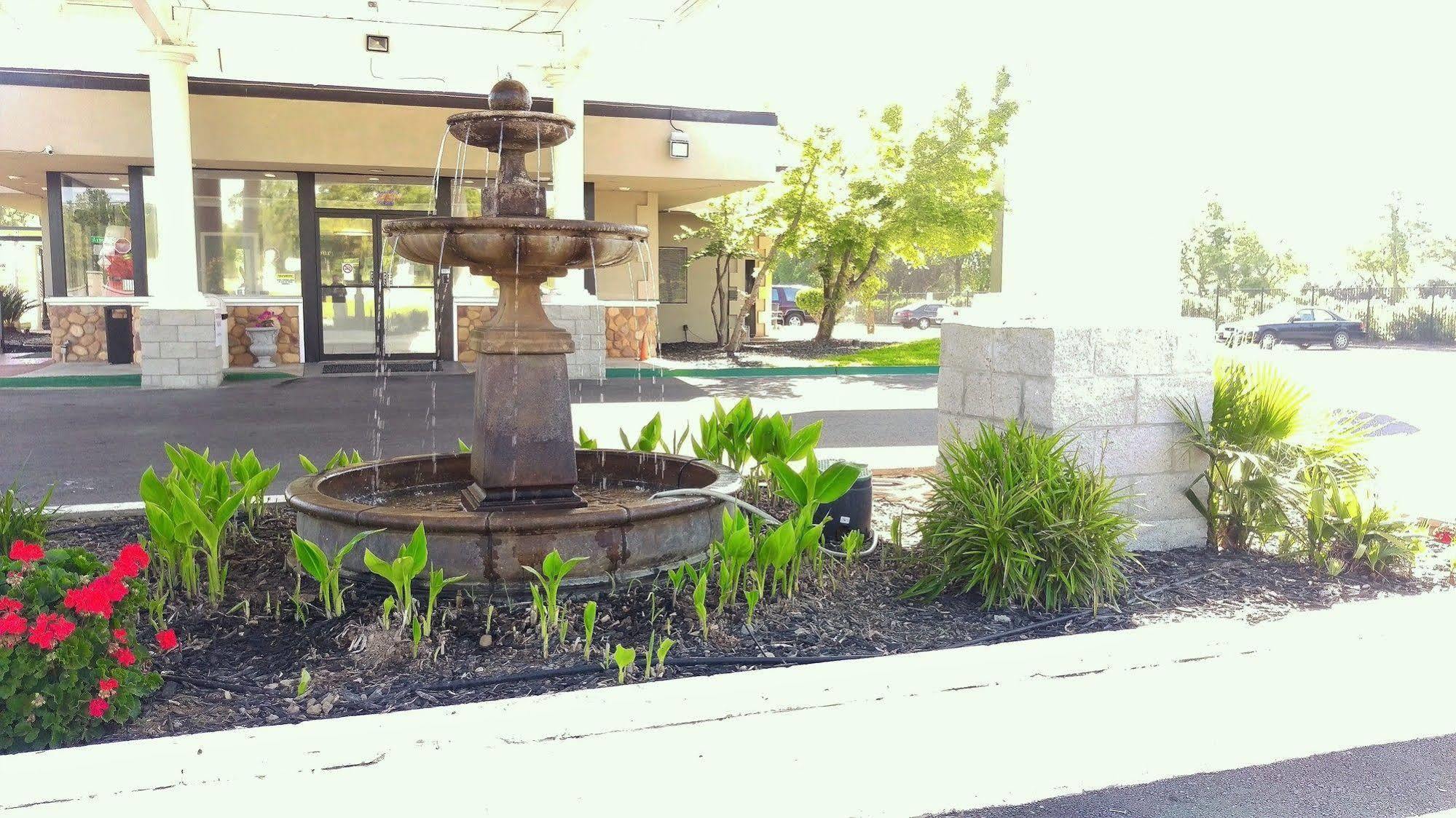 Surestay Plus Hotel By Best Western Sacramento Cal Expo Eksteriør billede